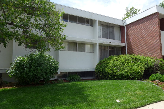 1 - AVAILABLE NOW!: 2655 Mapleton Ave #203 Apartments