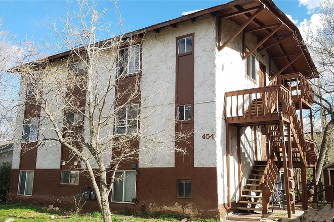 Outside - Close to campus and Pearl St.