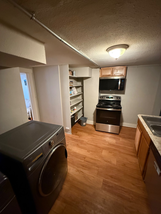 Kitchen/ Laundry - Pennsylvania Ave 9 person house
