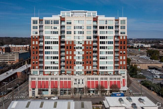 Exterior of building - 400 W North Property-Beautiful 1 bedroom/1 bath downtown condo with parking!