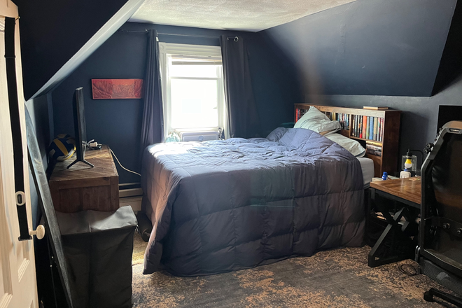 bedroom - 19 Westminster St, Somerville, MA 02144 Apartments