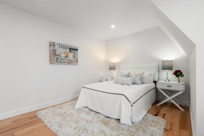 Private Bedroom - Private Bedroom available in NEW, Oversized 3 Bedroom Condo near Ball Station/Tufts (Female-only)