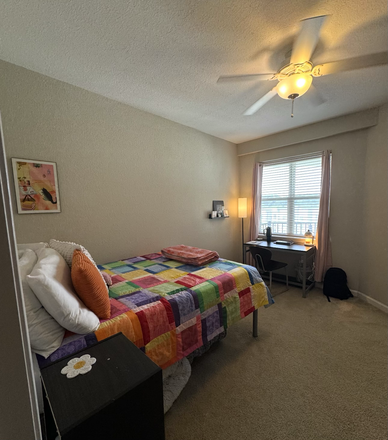 Bedroom - Lark Summer Sublease – Move in May 12 + Half May Rent Apartments