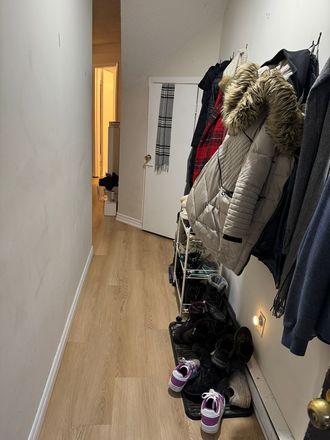 Entrance/Walkway - 3 Bedroom Furnished Apartment opposite UofT Architecture Building