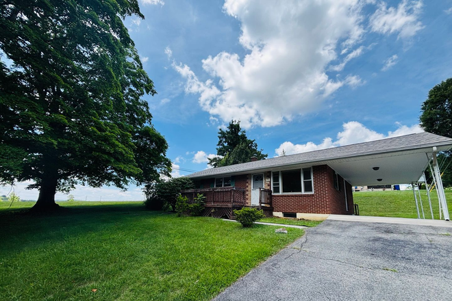  - 3 Bedroom, 1 Bath House