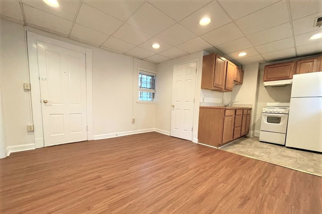 Living Room - 1120 Wertland Street Apartments