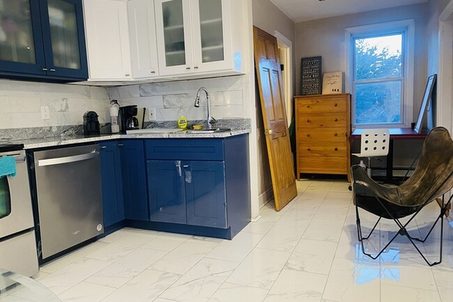 1 - SEPT 2026 – Charming East Cambridge 1 Bed with In-Unit Laundry & Hardwood Floors! No Broker Fees! Apartments