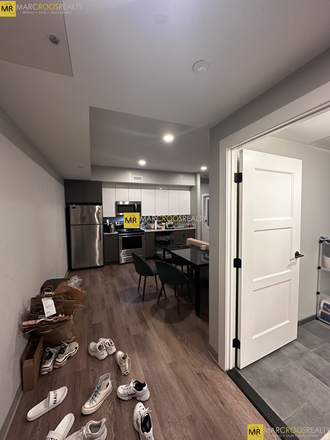 x - Updated Hemenway St 3 Bed Fenway Apartments