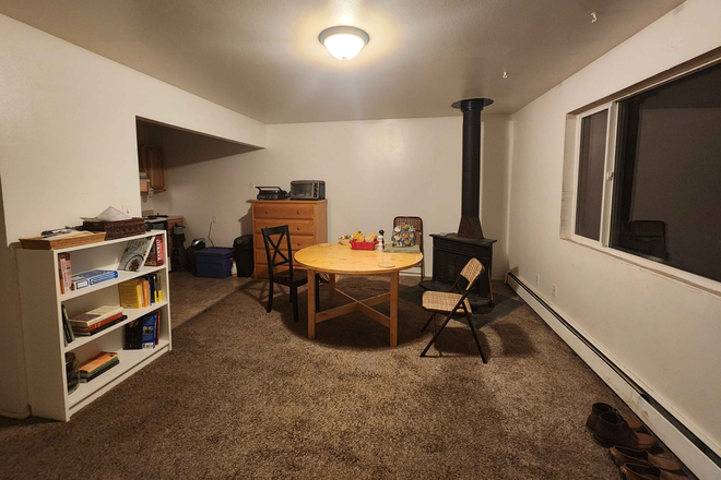 Living room - Sublet and roommate needed - Available Dec 14 (flex) to your choice in end date (latest is July 29) Apartments