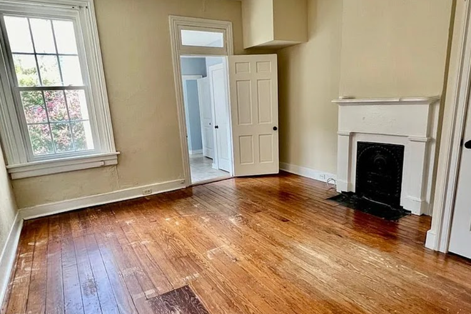 Bedroom #1 - House close to campus