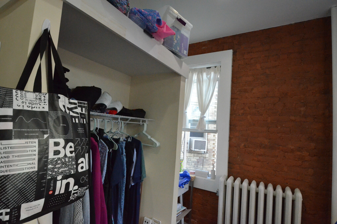 105 Peterborough St. - NO Broker's Fee!!  -  Avail 9/1 - Cozy 2 Bedroom on 105 Peterborough St. Apartments