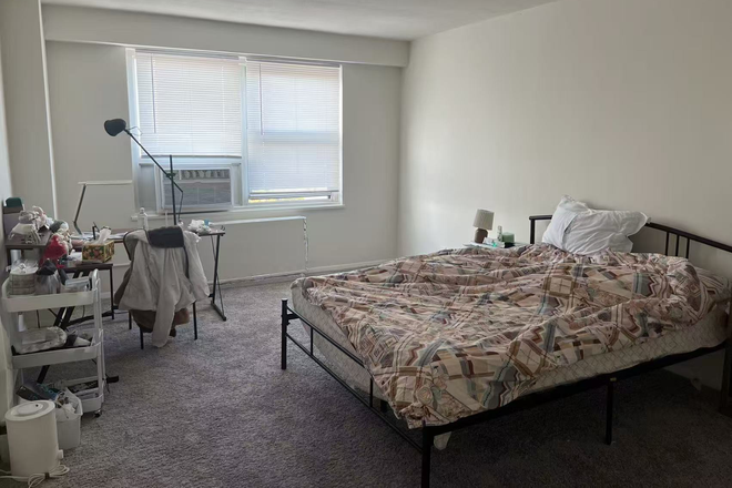 Bedroom - Carlyle Apartment