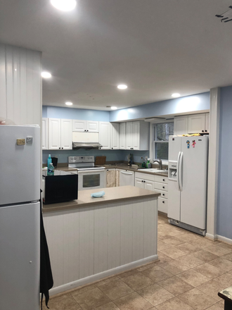 Kitchen - 9122 Bridgewater street House