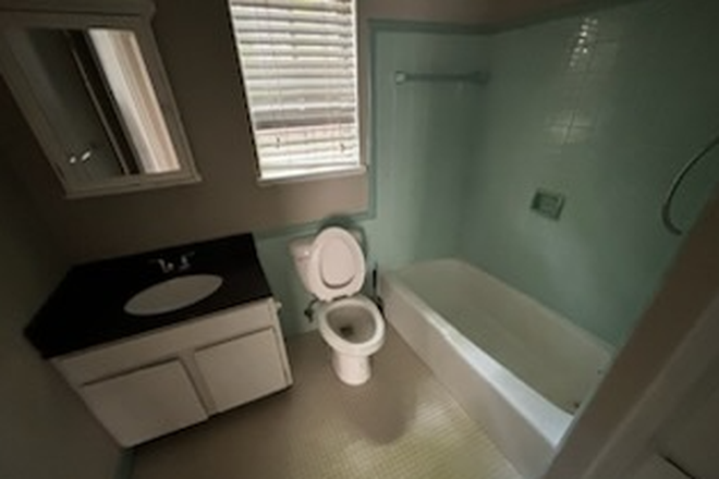 Photo - 5mins from MUSC just across the Ashley River Bridge, 15mins from Folly Beach Apartments