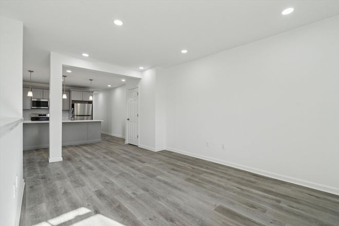 Kitchen - 146 Nassau St Unit 3 Apartments