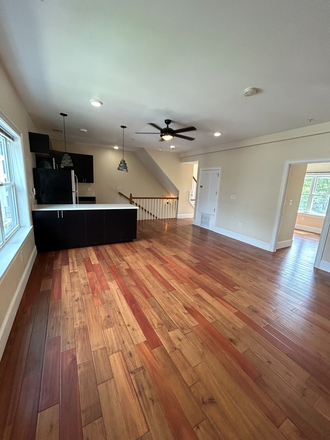 Kitchen/Living Room - Apartment very close to OL, 5 stops from Downtown Crossing