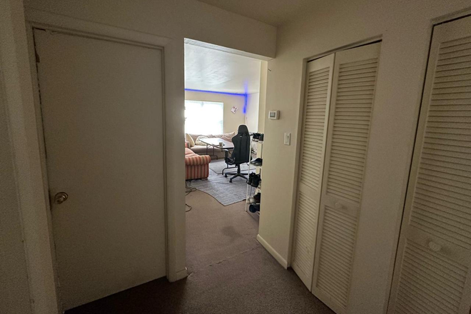 Cooridor - 7518 Rhode Island Avenue College Park, MD 20740