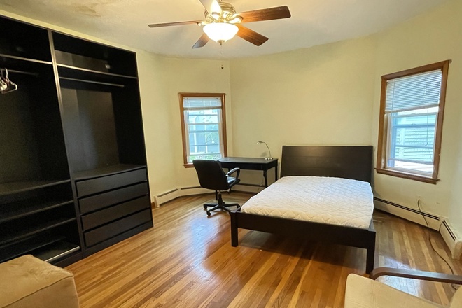 2F_A_1 - furnished clean rooms Porter Square 8-min walk parking