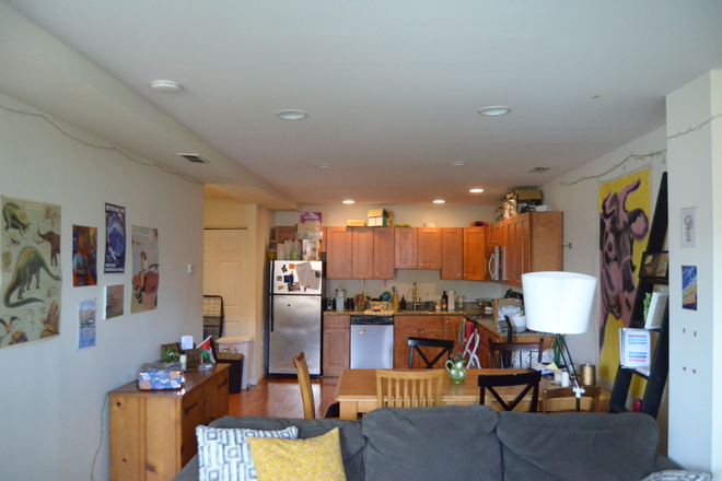 kitchen - 3402 Hamilton St, 3 Bed, 2 Bath Duplex Duplex