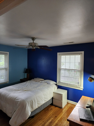 Bedroom - Room for Rent In W.A. Home with a Pool