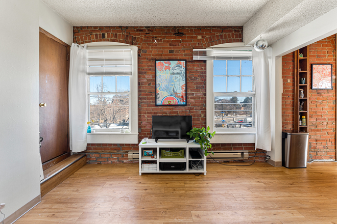 Living Room - 1203 13th St. - University Hall Apartments