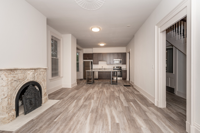 Living Space - 26 E. Hollister House
