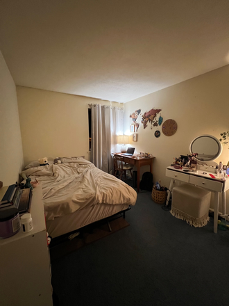 Available Bedroom - WoodHeaven Apartment