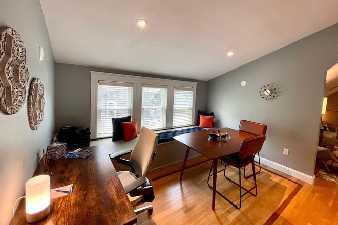 Dining Room - SAV2473 Renovated Top Floor 1 Bedroom Condo in Savin Hill