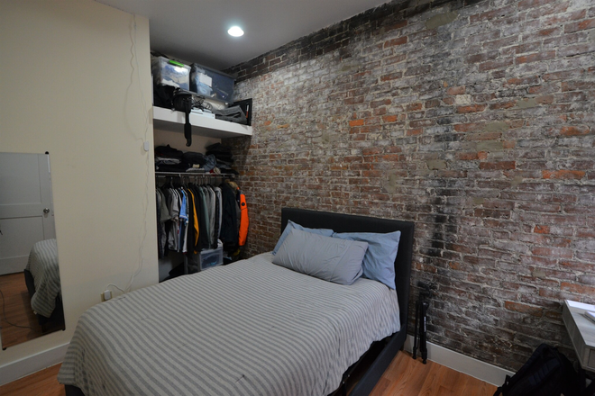 Bedroom - 2 Bed Available 9/1/26! *CONTACT NOAH 603-470-8181