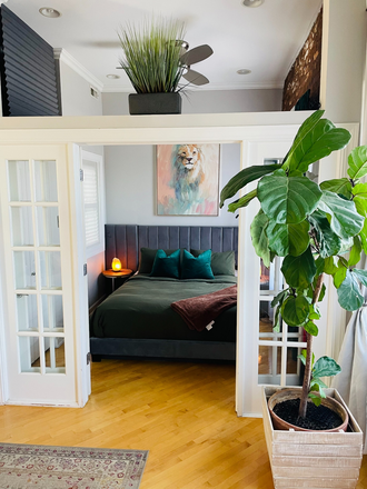 Additional bedroom or office - All-amenities-included apartment close to campus