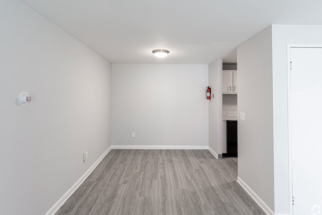 Living room - Meadow View 2 Bedroom/1Bathroom full apartment rental!