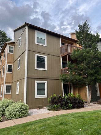 Outside street view - Gold Run Condominiums Across 28th street from campus