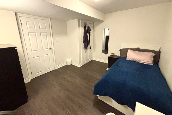 Bedroom that is for rent - Furnished - Private room in Basement apartment steps from UTSC