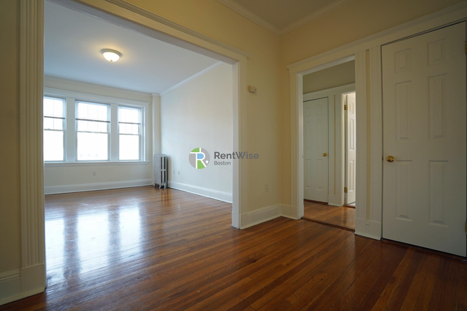 1 - AVAIL NOW. Phenomenal 2 Bed, H/HW inc, NO FEE & 2 MONTHS FREE Apartments