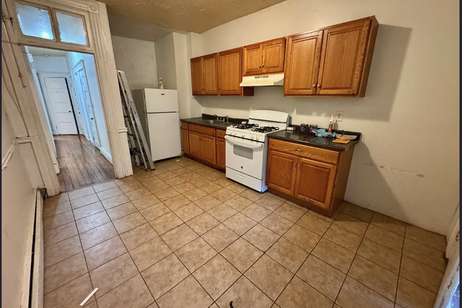 Kitchen - South Huntington St 3 Bed No Living Room Apartments