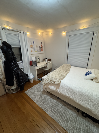 Bedroom - Room Close to BC Campus – Available Summer House