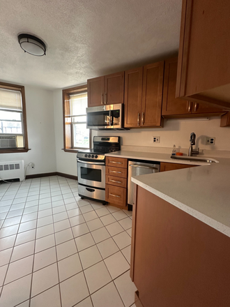Call NOW for showings! 617-236-8600 - SHEAFE ST - NICE MODERN 2BR/1BA IN NORTH END AVAIL *8/1/2026* W/ DW, LRG BDRMS, IN UNIT LNDRY, EIK Apartments