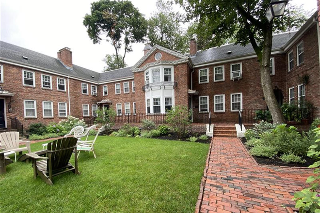 Exterior - ~ Large & Charming Harvard Area July 1st 2 Bed ~ Apartments