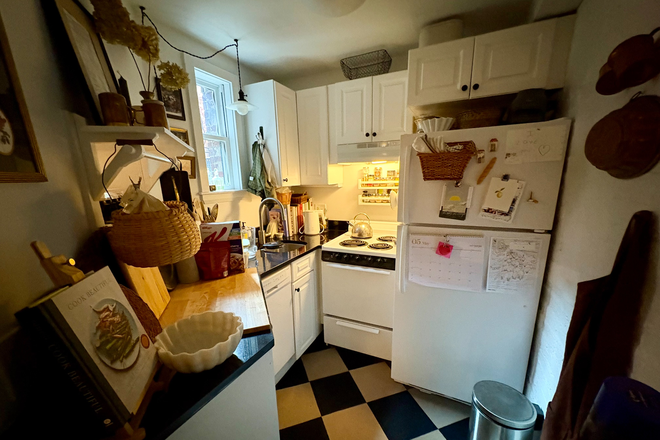 A - FLAT OF THE HILL * PRIVATE PATIO * A/C Apartments