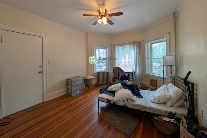 1 - SEPT 2026-Fantastic Coolidge Corner Studio. H/HW inc. No Broker Fee! 1 Month Free!