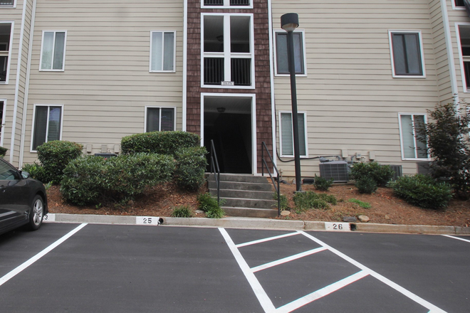 Outside view - Large 2BR condo close to the campus
