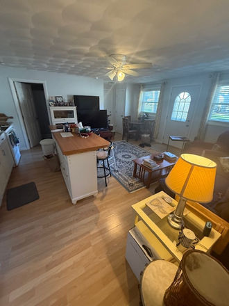 Family Room/Kitchen - Apartment close to Narragansett Beach
