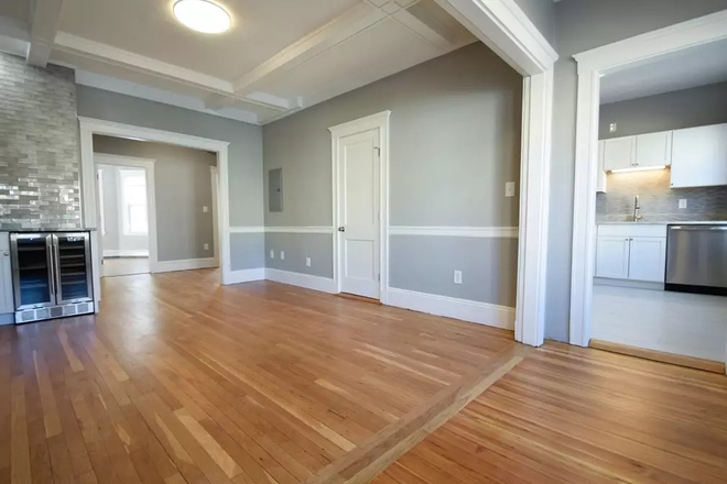 - - Gorgeous Brand-New, Never Lived in Unit, 4 Bed, 2 Full Bath in Cleveland Circle with Wet Bar an
