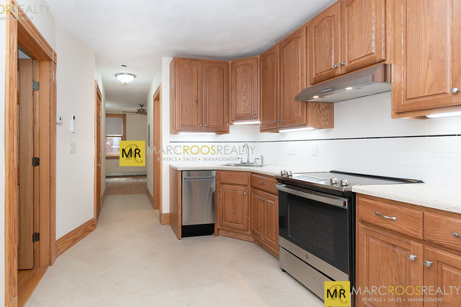 Call NOW for showings! 617-236-8550 - GARDEN ST - CHARMING & MODERN BEACON HILL 2BR/1BA W/ H&HW INC, LNDRY NEARBY AVAIL *9/1/2025*