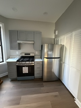 Kitchen Appliances - 2 Bedroom 1 Bath - Quiet building Apartments