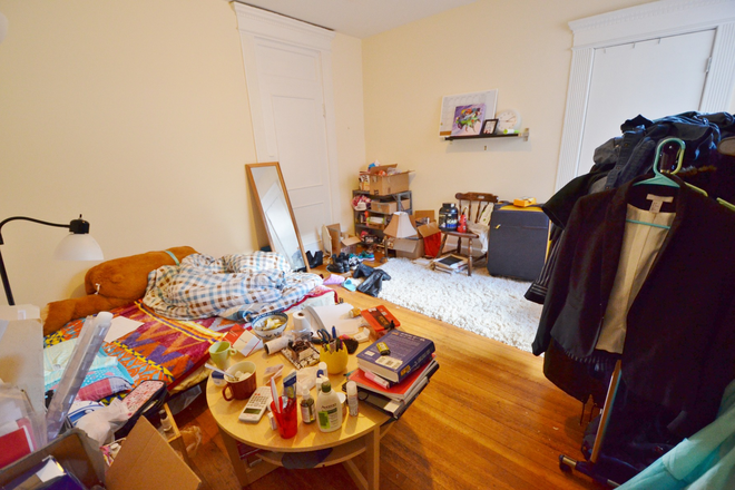 Bedroom - 2 Bed Available 9/1/26! (No living room) *CONTACT NOAH 603-470-8181 Apartments