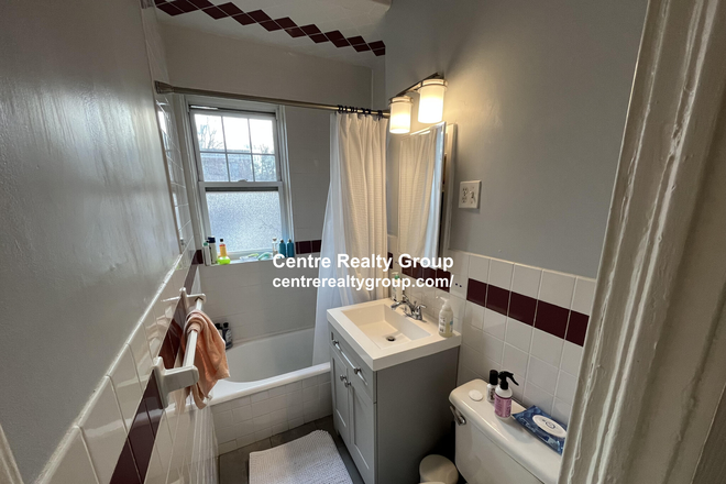 - - 3 Bedrooms – Minutes from Boston College Apartments