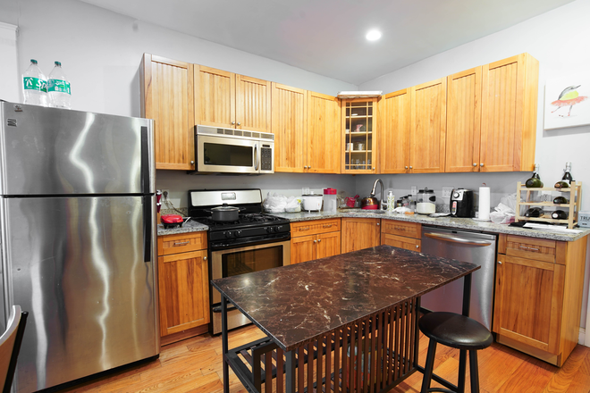 Call NOW for showings! 617-236-8550 - MARION ST - XL RNOVATED 3BR NEAR MBTA BLUE LINE FOR *9/1/2026* W/ LNDRY IN BLDNG, A/C, DW, BIG BDRMS Apartments