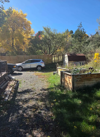 Backyard - Hartford House