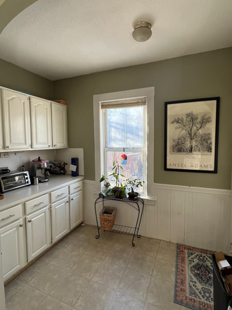 Coffee nook, looks over the small enclosed yard - 3bed 1bath Looking for 3rd Roommate!